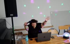 dy1