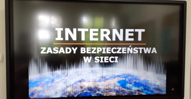 c7e62e21-3b99-441a-9981-79369bb751e7